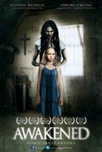 Постер к фильму Пробужденная (2013) смотреть онлайн на киного